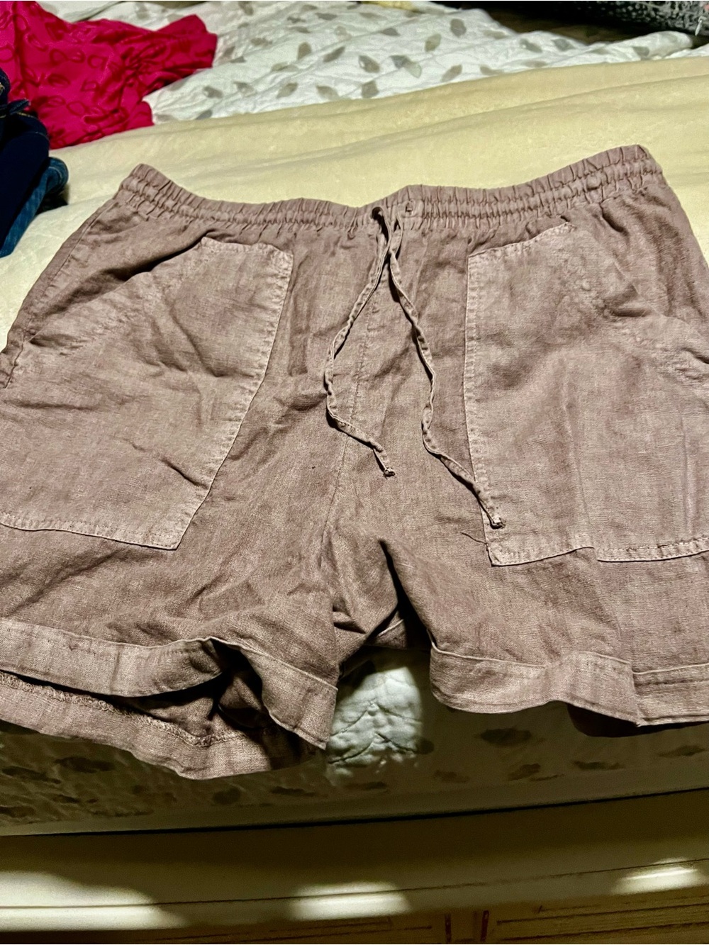 Universal Thread Men's Drawstring Linen-Blend Shorts in Mauve